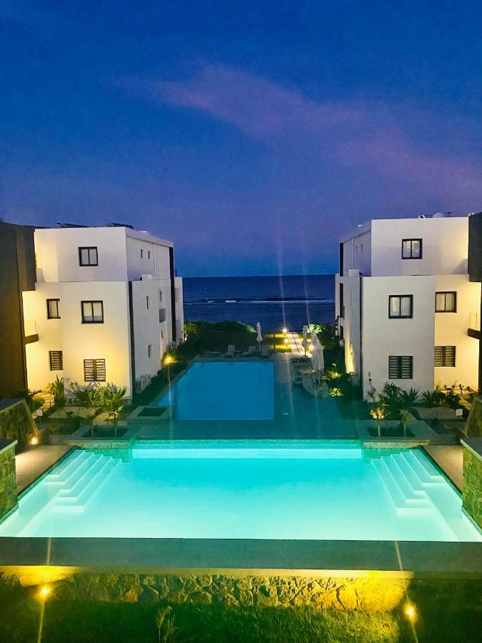 Eastern Blue Beachfront Luxury Apartment Poste Lafayette Εξωτερικό φωτογραφία