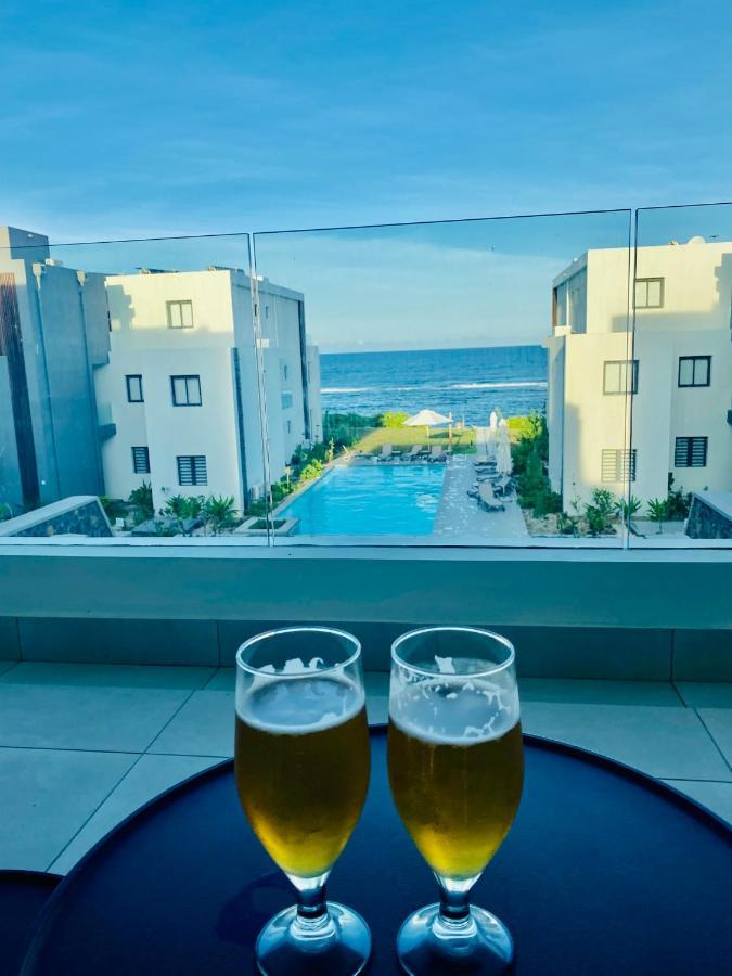 Eastern Blue Beachfront Luxury Apartment Poste Lafayette Εξωτερικό φωτογραφία