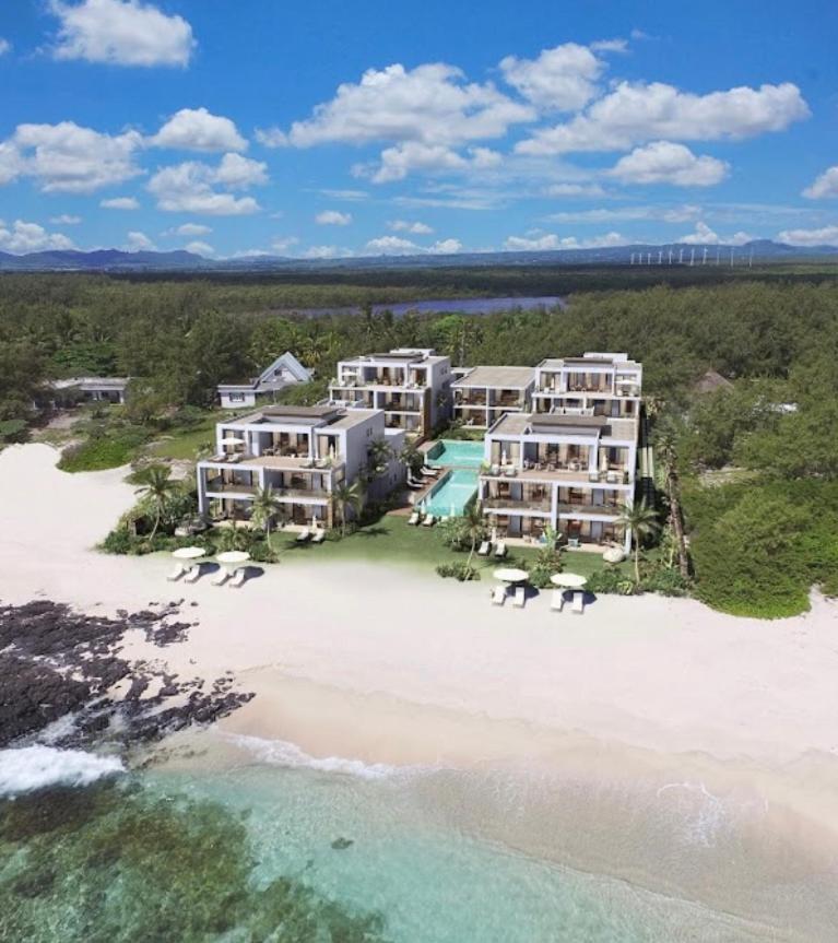 Eastern Blue Beachfront Luxury Apartment Poste Lafayette Εξωτερικό φωτογραφία